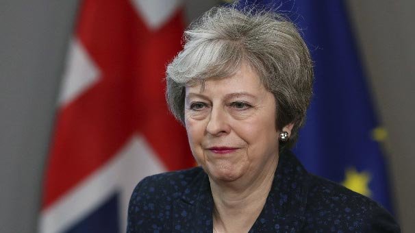Theresa May Brüksel'den eli boş döndü