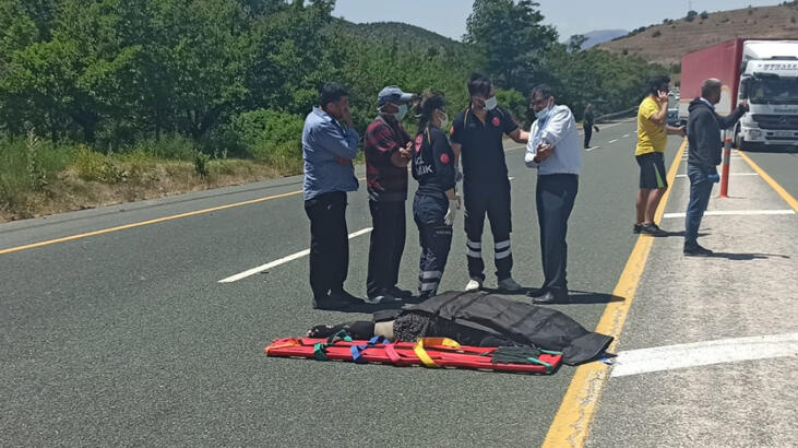 TIR çarpan çiftten kadın öldü, eşi yaralı