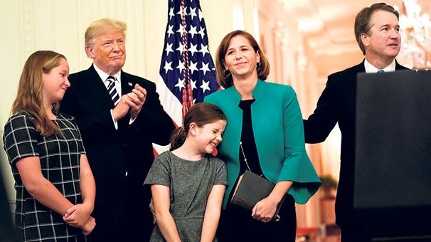 Trump önce kutladı sonra özür diledi!