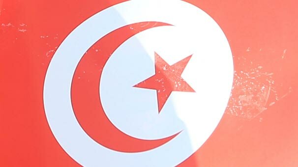 Tunus'ta iki parti birleşmek için imza attı
