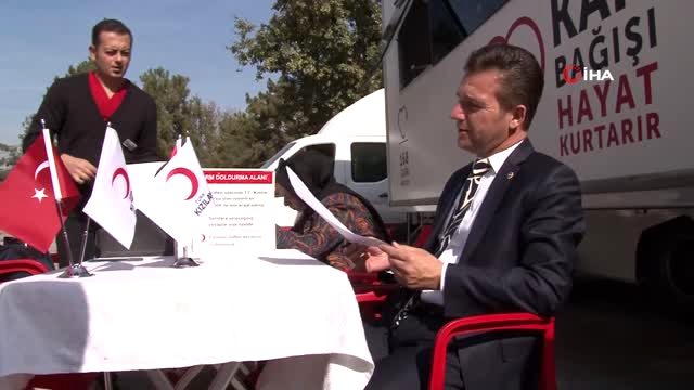 Türk Kızılayı'nın düzenlediği 'Kan bağışla ki can yaşasın' kampanyası TBMM'de başladı