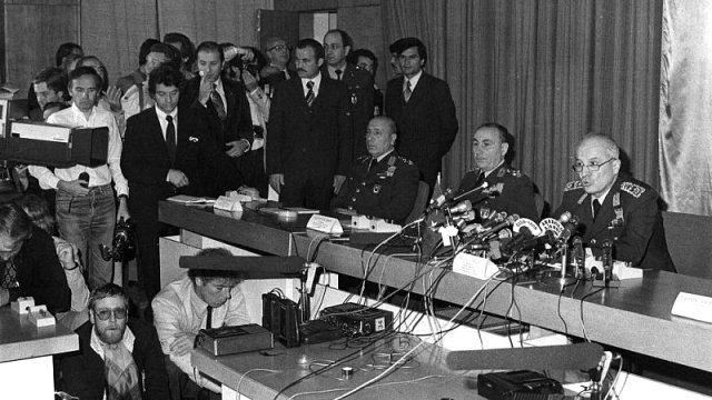 Türkiye demokrasisinin 'kara lekesi' 12 Eylül'de neler yaşandı?
