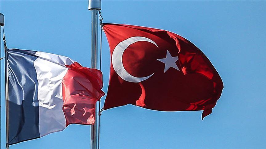 'Türkiye'den Fransa'ya seyahat edecek yolcuların karantina şartı kaldırıldı'