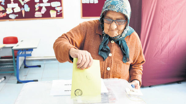 Üç ilçe ve bir beldede seçimler yenilendi
