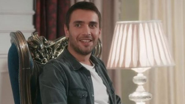 Ulaş Tuna Astepe'ye hayranlarından sürpriz