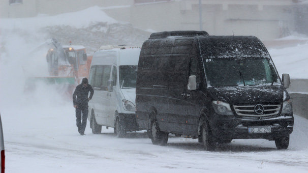 Uludağ'da kar kalınlığı 1 metreyi geçti