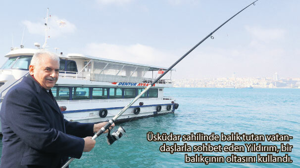 Üsküdar’da balık tuttu, penaltı attı