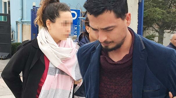 Uyuduğu sırada gizlice odaya girdi! Sırtına oturup...