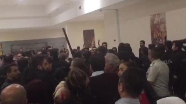 Vale cinayetinde tahliye sonrası adliyede gerginlik