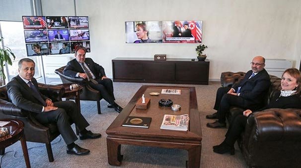 Vali Yerlikaya'dan Yıldırım Demirören'e ziyaret