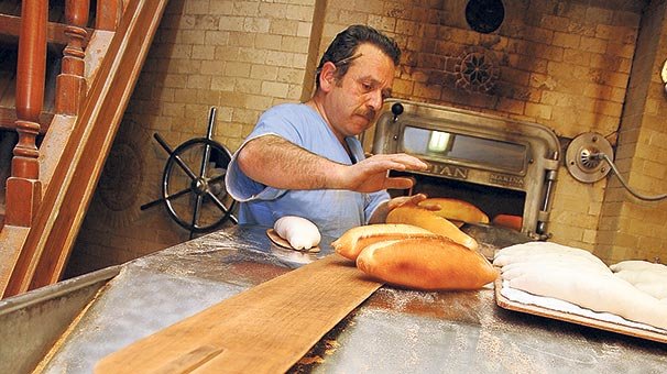 Vatandaş ucuz ekmek fırıncı destek peşinde!