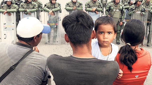 Venezuela’da kritik saatler