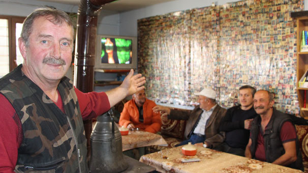 Yanında vesikalık fotoğrafı olan burada çay içebilir!