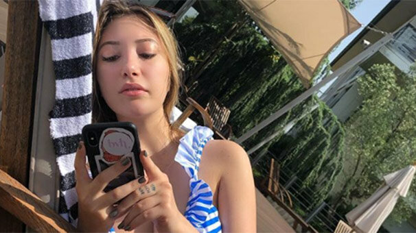 Yasmin Erbil havuz sezonunu açtı