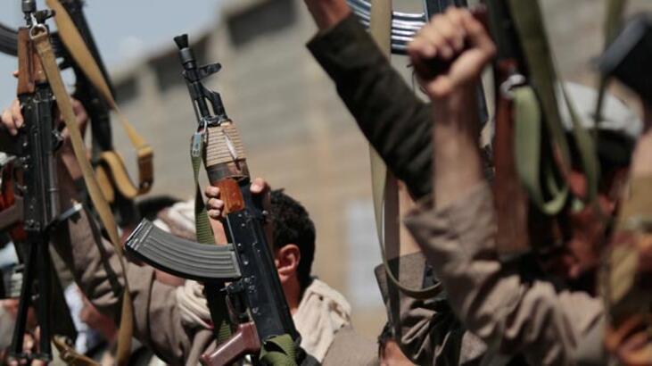 Yemen ordusu Husilerin kalesi Sada kentinde bazı askeri bölgelerde kontrolü sağladı