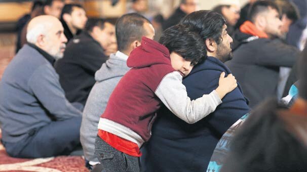 Yeni Zelanda’ya  göç için  sıraya girdiler