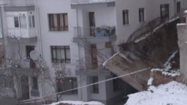 Yer: Ankara! Eşyalarını toplayıp evlerini terk ettiler