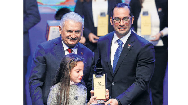 Yıldırım:  İstifa konusu kapanmıştır