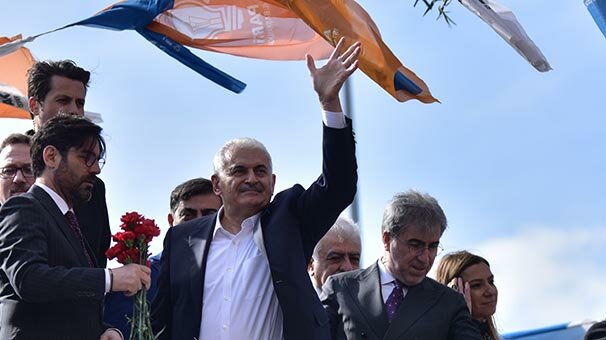 Yıldırım: 'Sizi tehdit eden aday değil, sizi baş üstünde taşıyan aday lazım'
