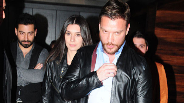 Yılın son bombası onlardan geldi! Sinan Akçıl ve Burcu Kıratlı...