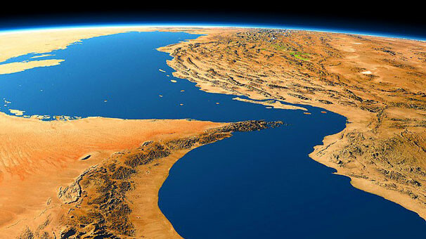 Yolcu uçakları Hürmüz Boğazı üzerinde uçmayacak