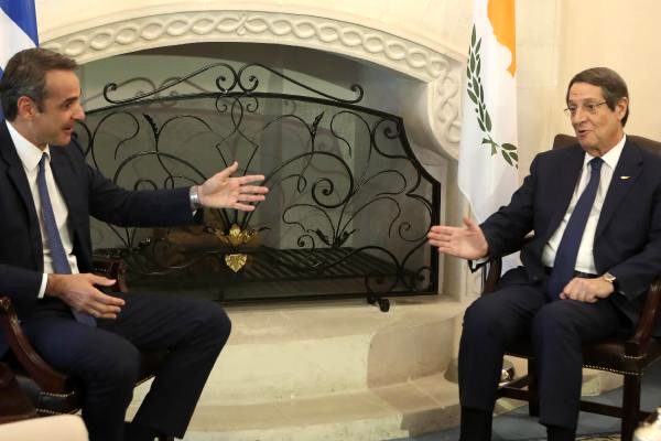 Yunanistan Başbakanı Miçotakis Kıbrıs'ı ziyaret ediyor