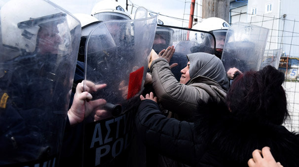 Yunanistan'da göçmen protestosu