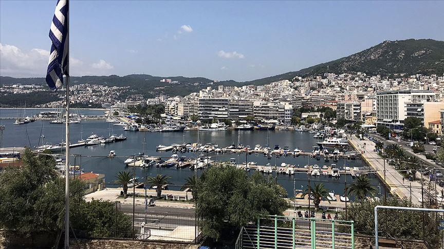 Yunanistan'ın turizm gelirleri sert düştü