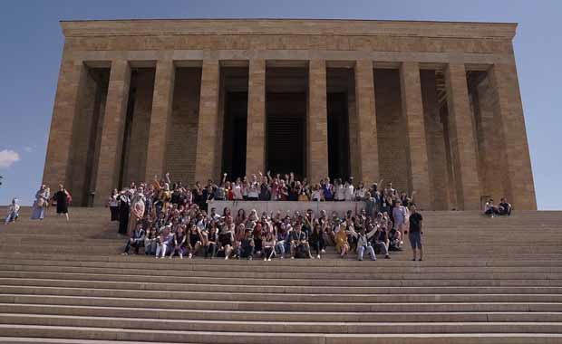 Yunus Emre Enstitüsü 118 farklı ülkeden 1000 öğrenci ağırladı