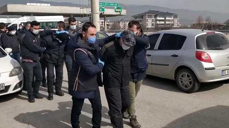 Yurt dışına kaçmaya çalışan FETÖ şüphelileri Bolu'da yakalandı