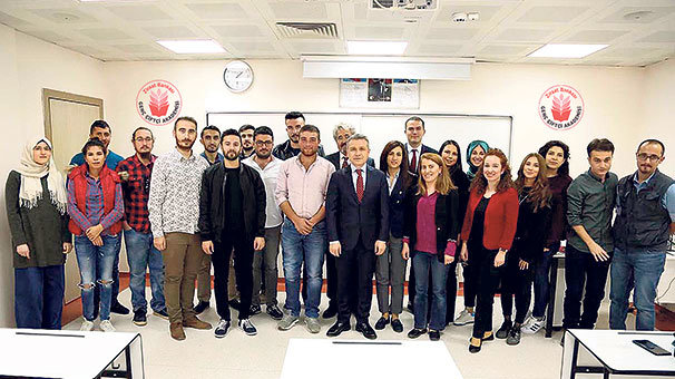 Ziraat genç çiftçiyi akademiye aldı...